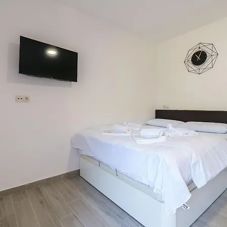 Apartment Cosy Studio With Balcony In Bonanza Square Benalmadena