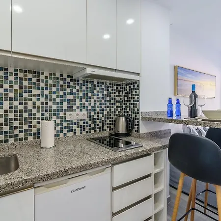 Apartment Cosy Studio With Balcony In Bonanza Square *